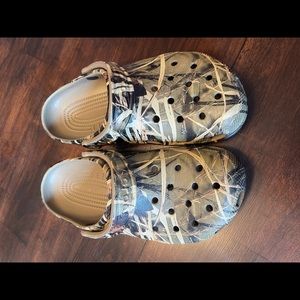 Camo Crocs womans size 10